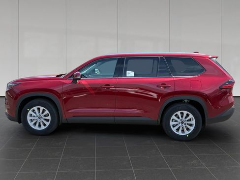 New 2026 Toyota Grand Highlander AWD image 2