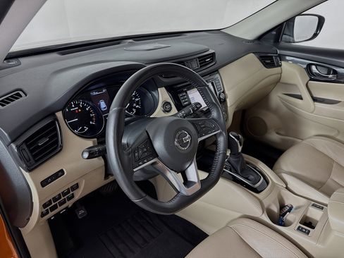 Used 2017 Nissan Rogue SL w/ SL Premium Package image 8