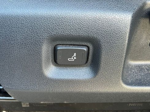 Used 2024 Toyota Tacoma SR5 RWD image 15
