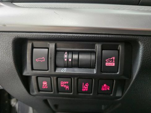 Used 2018 Subaru Outback 2.5i Premium AWD/4WD image 21