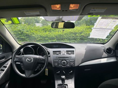 Used 2013 MAZDA MAZDA3 i Sport FWD image 10