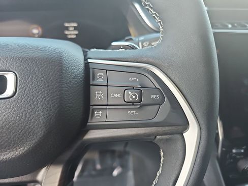 New 2025 Jeep Grand Cherokee Limited w/ Trailer Tow Package image 19