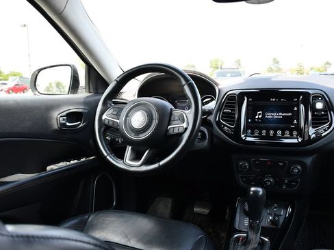 Used 2017 Jeep Compass Limited w/ Navigation Group AWD/4WD image 21