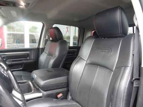 Used 2018 RAM 2500 Laramie w/ Sport Appearance Group AWD/4WD image 11