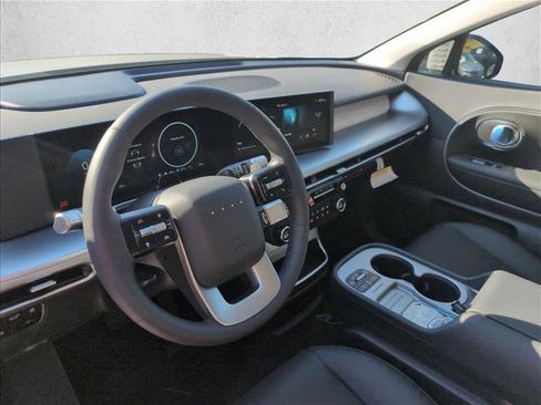 New 2026 Hyundai Ioniq 9 SEL image 3