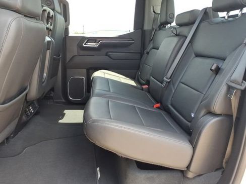 Used 2024 GMC Sierra 1500 SLT AWD/4WD image 16