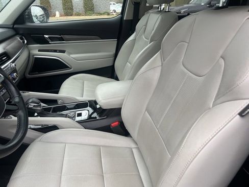 Used 2020 Kia Telluride EX w/ EX Premium Package image 8