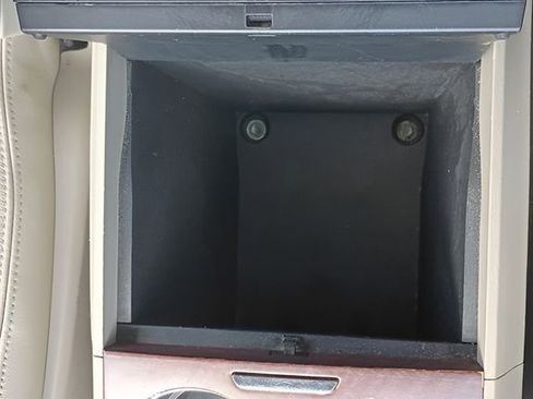Used 2012 Toyota Sienna XLE FWD image 31