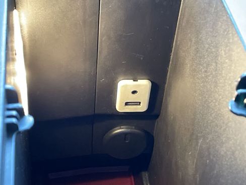 Used 2010 GMC Terrain SLT image 24