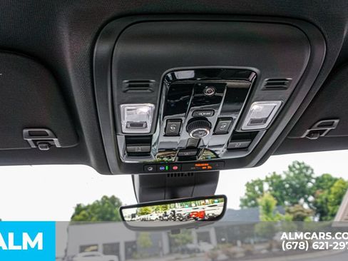 Used 2026 Chevrolet Suburban High Country w/ Sun And Tow Package AWD/4WD image 34