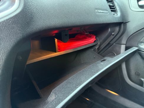 Used 2019 Dodge Charger R/T w/ Blacktop Package image 18