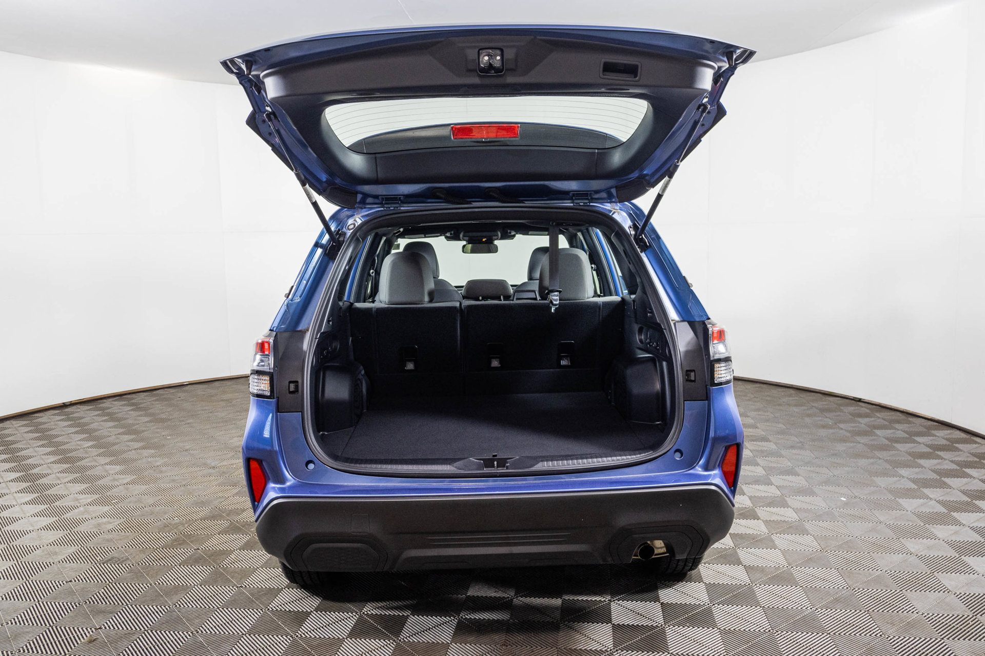 Used 2025 Subaru Forester AWD/4WD image 38