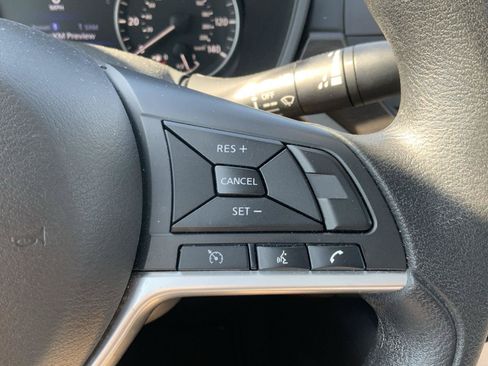 Used 2025 Nissan Altima 2.5 SV FWD image 23