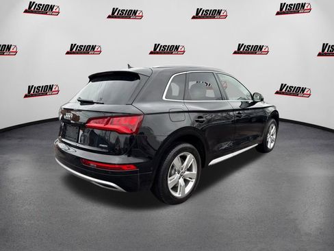 Used 2019 Audi Q5 Prestige w/ Prestige Package image 5