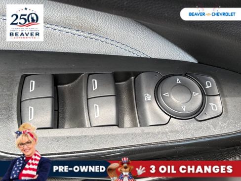 Used 2025 Chevrolet Trax LT FWD image 35