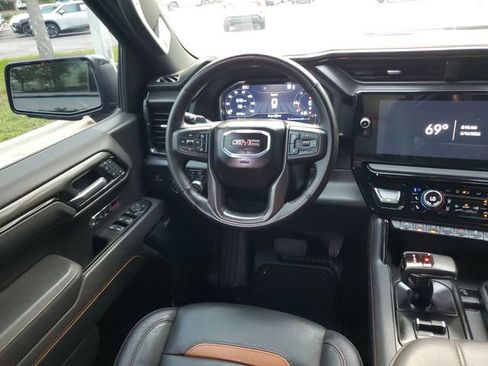 Used 2025 GMC Sierra 1500 AT4 w/ AT4 Premium Package image 13