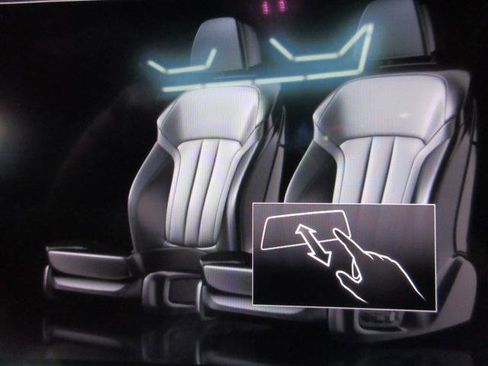 Used 2020 BMW X5 xDrive40i w/ M Sport Package image 34