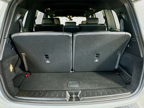 Used 2023 Mercedes-Benz GLB 250 image 27