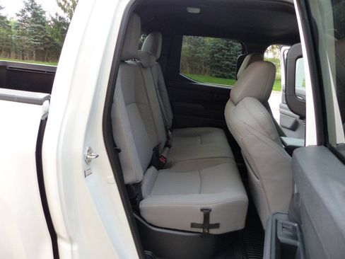 Used 2025 Toyota Tacoma SR5 AWD/4WD image 52