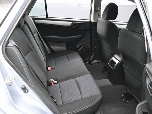Used 2019 Subaru Outback 2.5i image 29