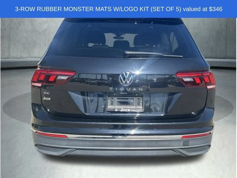 Used 2023 Volkswagen Tiguan SE w/ Panoramic Sunroof Package FWD image 5