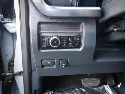 Used 2025 Ford F350 Lariat image 22