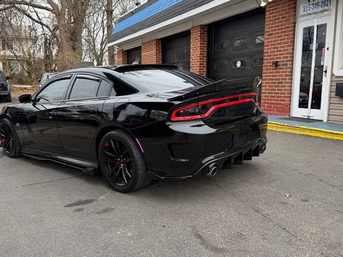Used 2019 Dodge Charger Scat Pack w/ Plus Group image 3