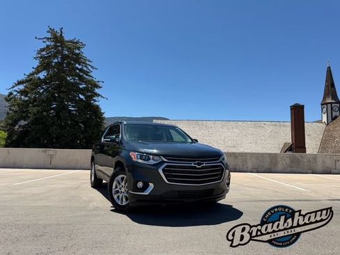 Used 2020 Chevrolet Traverse LT AWD/4WD image 2