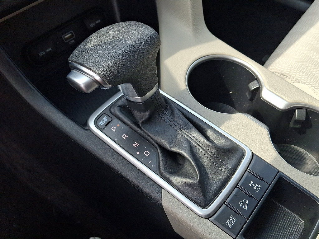 Used 2020 Kia Sportage LX AWD/4WD image 16