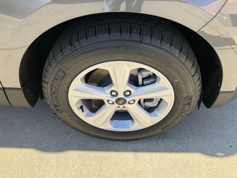 New 2024 Ford Edge SE image 12