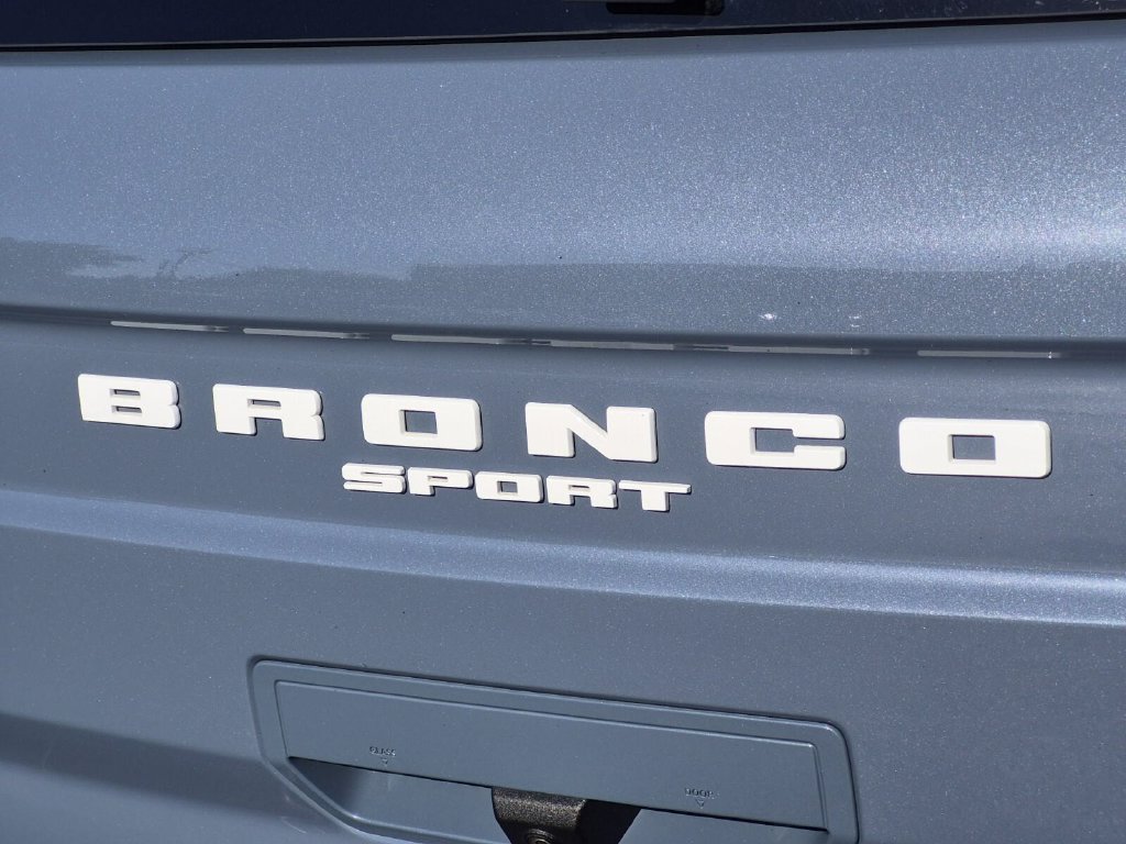 Used 2024 Ford Bronco Sport Outer Banks w/ Tech Package AWD/4WD image 9