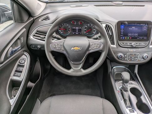 Used 2023 Chevrolet Malibu LT image 16