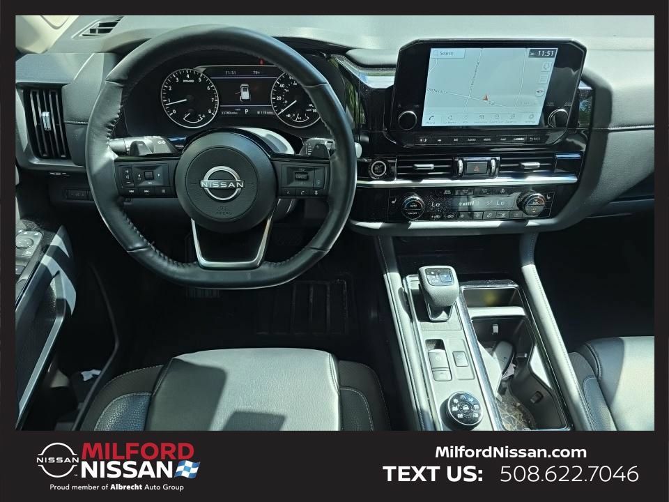 Used 2024 Nissan Pathfinder SL w/ SL Premium Package AWD/4WD image 6