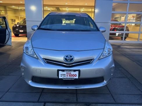 Used 2014 Toyota Prius V Two image 3