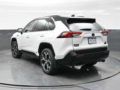 Used 2024 Toyota RAV4 XSE w/ Weather Package AWD/4WD image 5