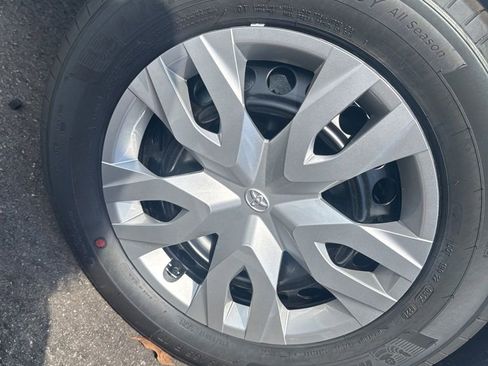 New 2026 Toyota Corolla Cross L FWD image 10