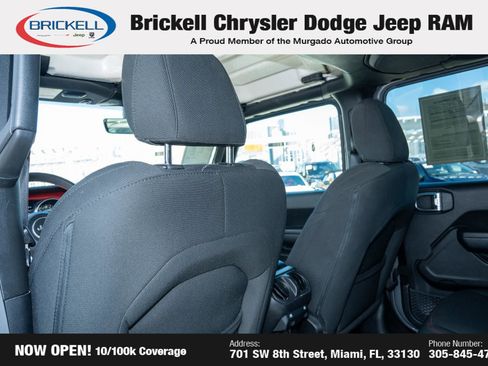 Used 2023 Jeep Wrangler Rubicon image 17