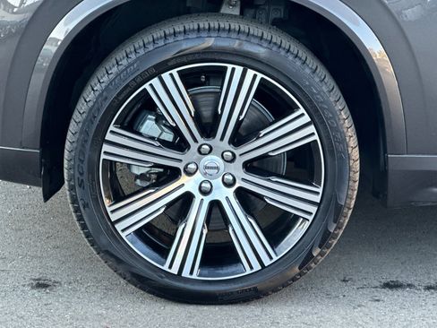 Used 2025 Volvo XC90 T8 Core w/ Protection Package Premier image 11