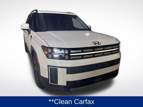 Used 2024 Hyundai Santa Fe SEL image 3