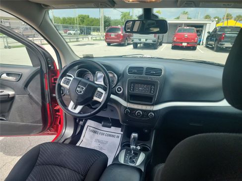 Used 2019 Dodge Journey SE w/ Connectivity Group FWD image 22