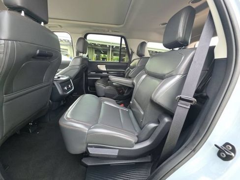 Used 2025 Ford Expedition Active AWD/4WD image 12