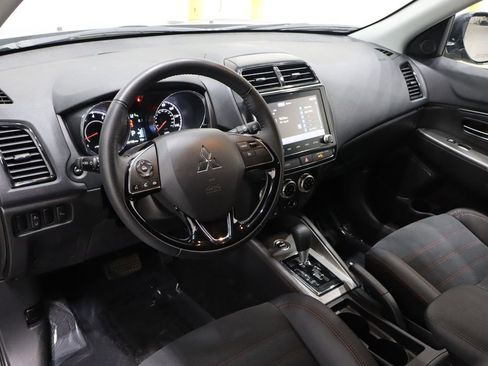 Used 2024 Mitsubishi Outlander Sport ES image 19