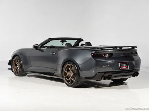 Used 2017 Chevrolet Camaro ZL1 RWD image 5