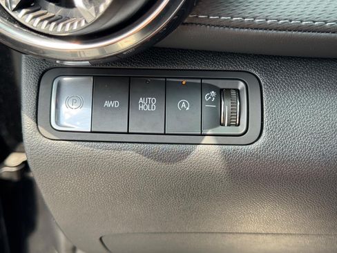 Used 2026 Chevrolet Equinox LT AWD/4WD image 23