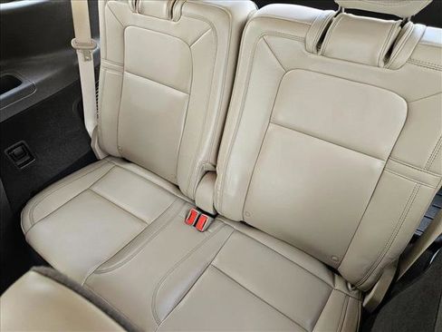 Used 2021 Lincoln Aviator Reserve w/ Equipment Group 201A AWD/4WD image 20