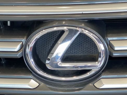 Used 2016 Lexus GX 460 w/ Premium Package AWD/4WD image 10