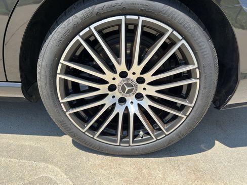 Used 2022 Mercedes-Benz C 300 Sedan w/ Exclusive Trim Package image 13