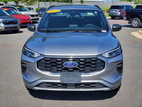 Used 2023 Ford Escape ST-Line AWD/4WD image 2