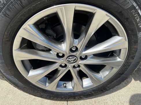Used 2016 Toyota RAV4 Limited AWD/4WD image 7