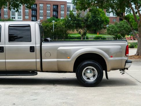 Used 2003 Ford F350 XLT RWD image 13